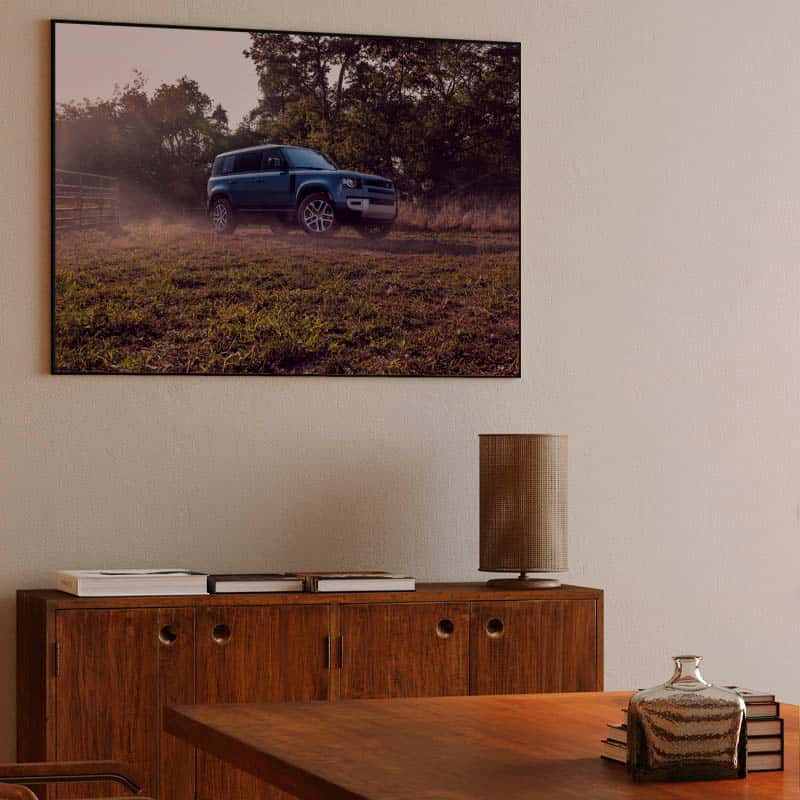 Land Rover Defender thumbnail 3