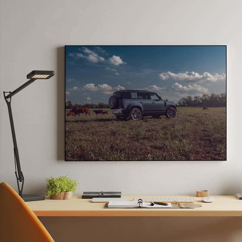 Land Rover Defender thumbnail 2