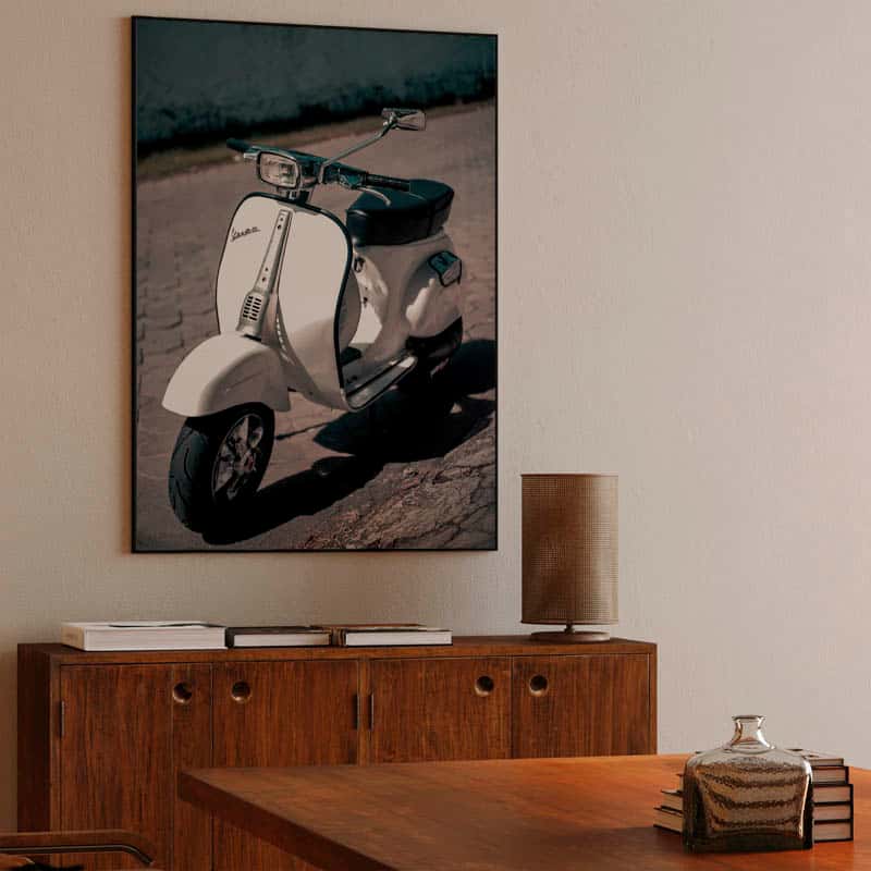 Vespa Scooter thumbnail 3