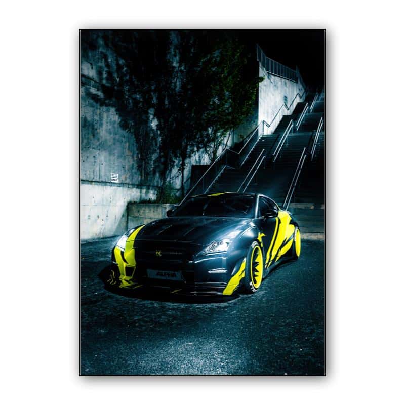 Nissan GT-R thumbnail 1