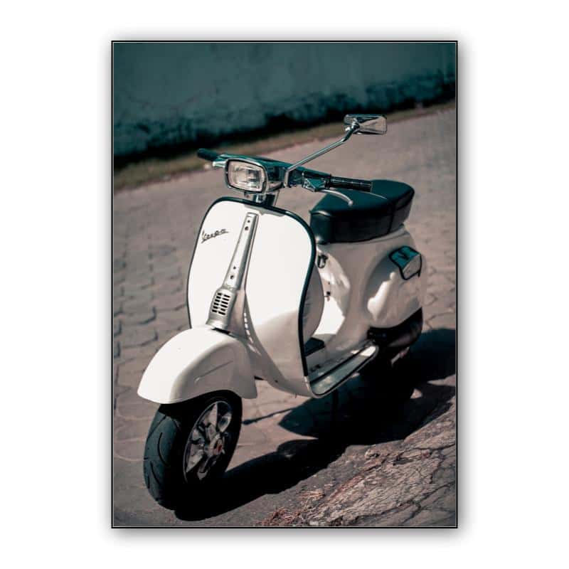 Vespa Scooter thumbnail 1