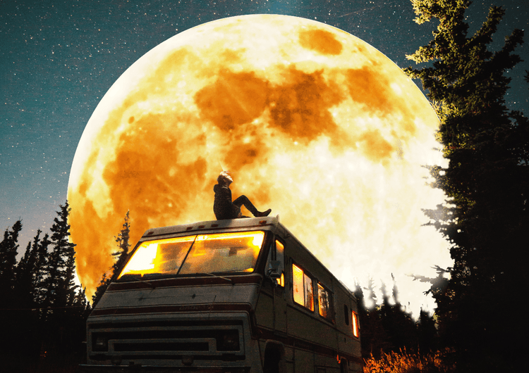 Full Moon preview