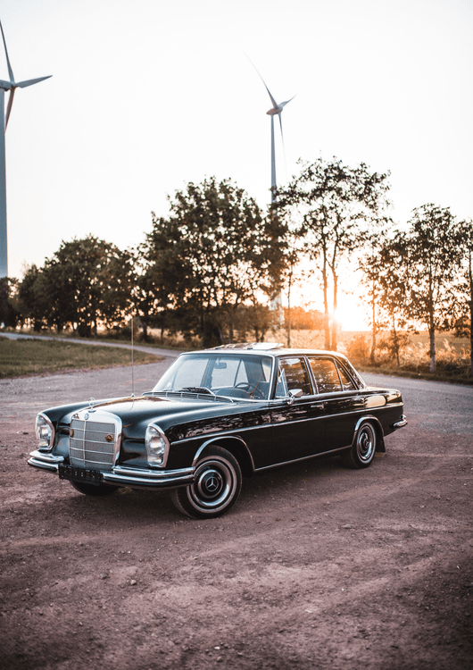 Mercedes-Benz W111 preview