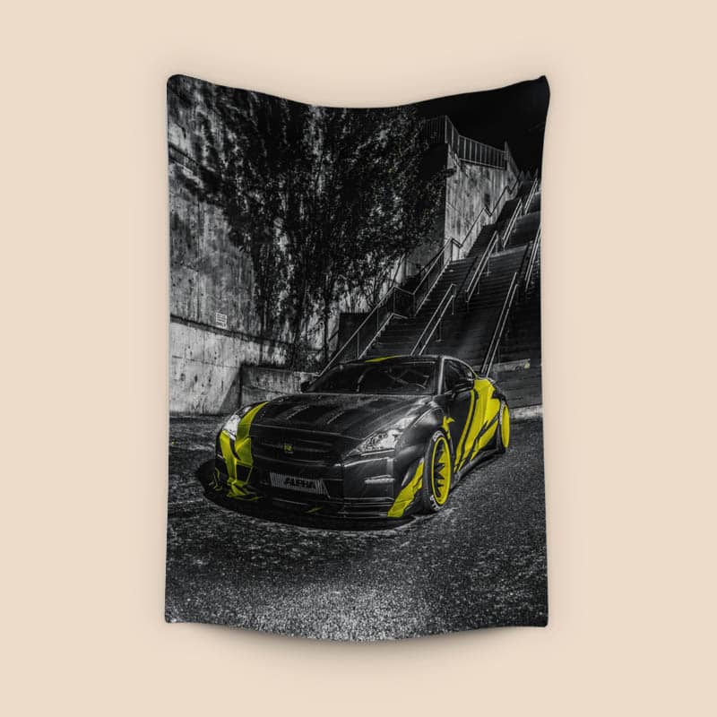 Nissan GT-R (black &amp; yellow) preview