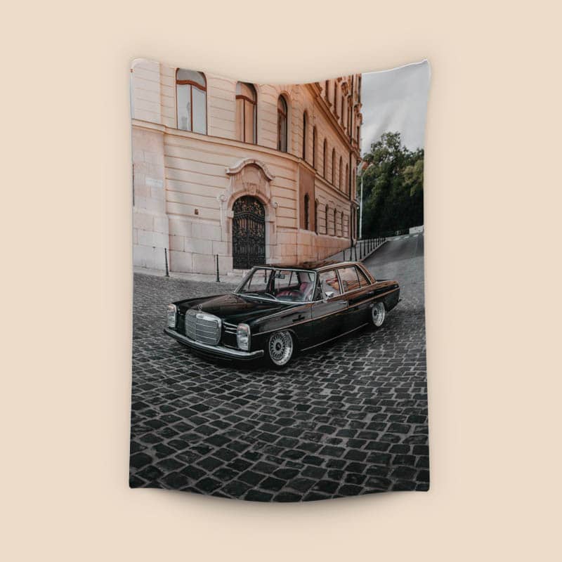 Mercedes-Benz W115 preview