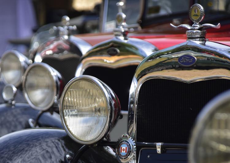 1929 Ford Canvas Print