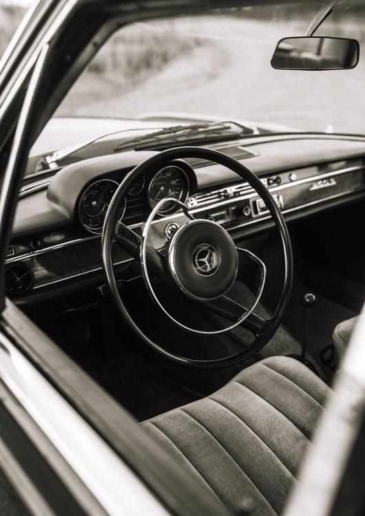 Mercedes-Benz W111 Interior