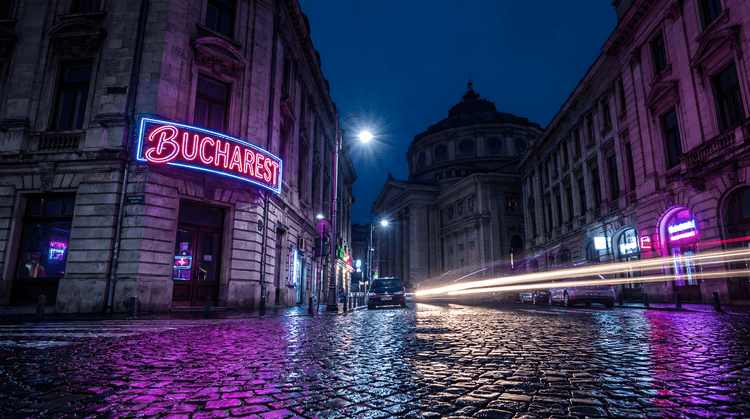 Midnight Neon: Bucharest City Pulse