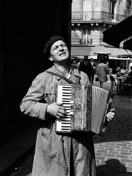 The Accordionist of Paris: Timeless French Street Music