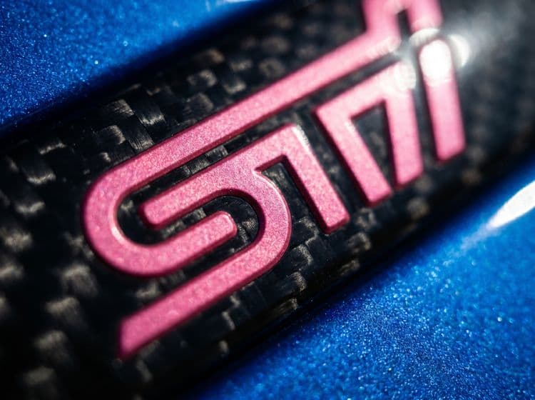 Subaru STi Carbon Fiber Emblem Macro