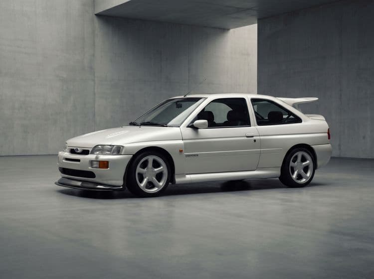 Brutalist Studio: Escort RS Cosworth
