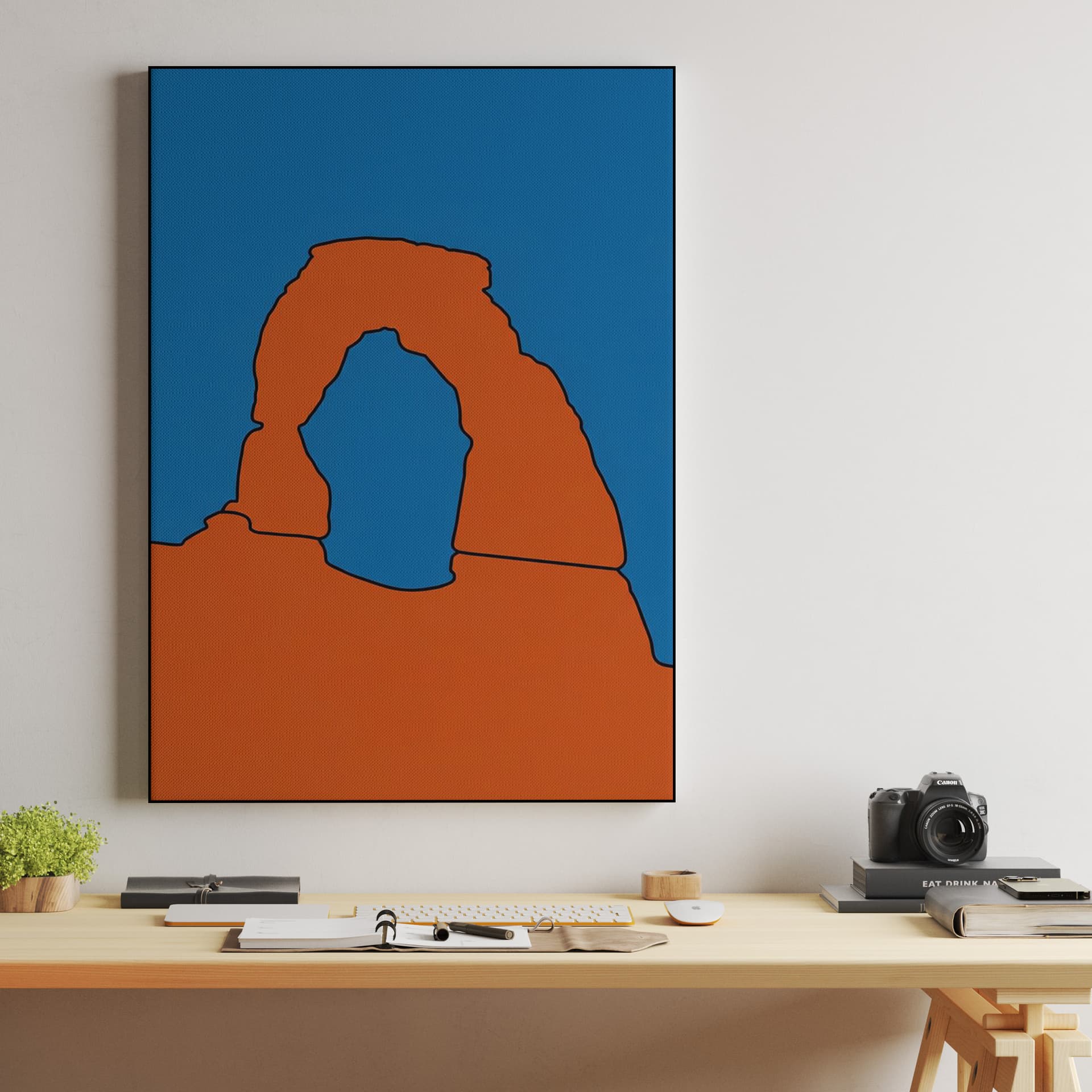 Minimalist Delicate Arch Silhouette